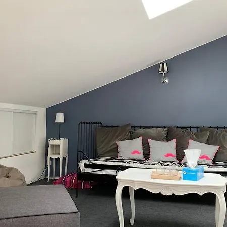 Maison Loft Piscine Nyaraló